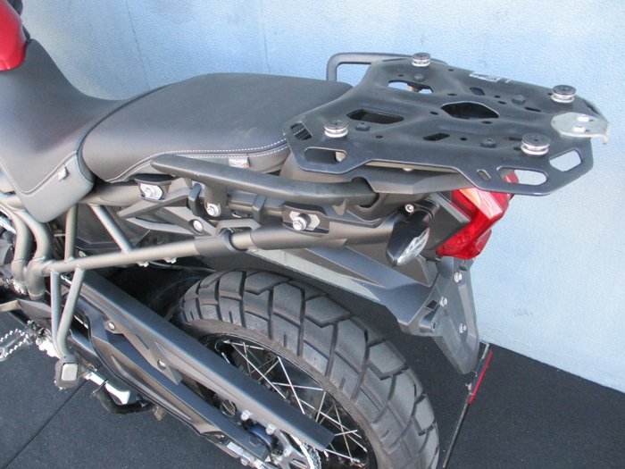 2019 Triumph TIGER 800 XCA RED