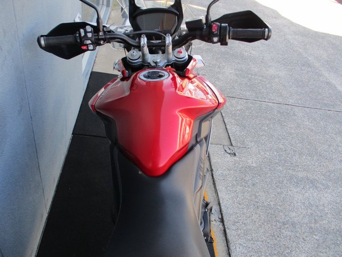 2019 Triumph TIGER 800 XCA RED
