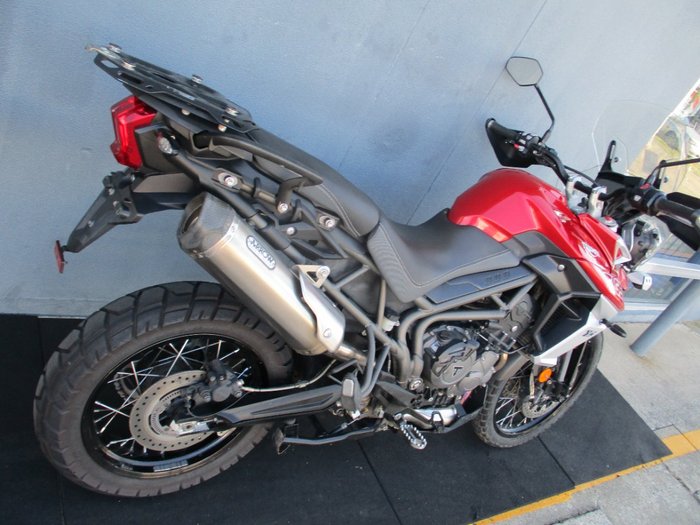 2019 Triumph TIGER 800 XCA RED