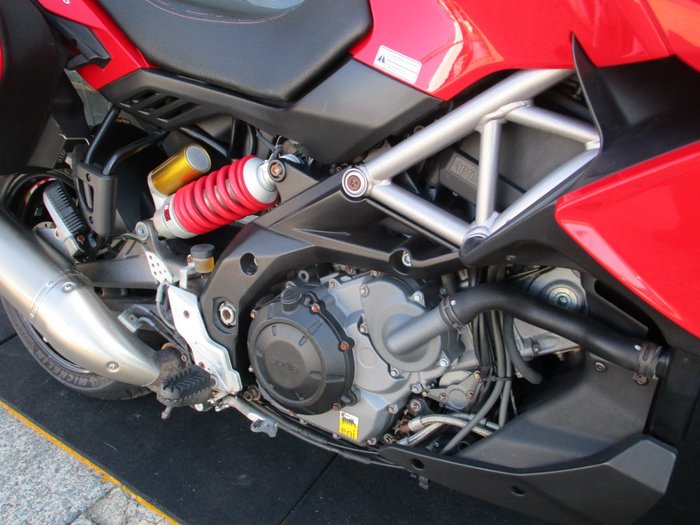 2014 APRILIA CAPONORD 1200 RED