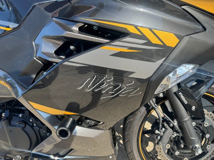 2022 Kawasaki NINJA 400 BLACK