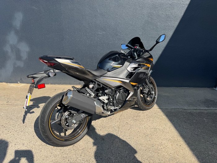 2022 Kawasaki NINJA 400 BLACK