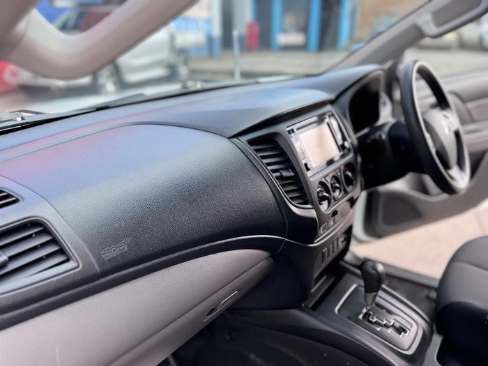 2017 Mitsubishi Triton GLX MQ MY18 4X4 Dual Range White