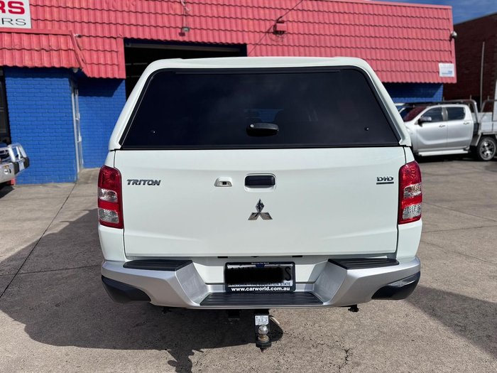 2017 Mitsubishi Triton GLX MQ MY18 4X4 Dual Range White