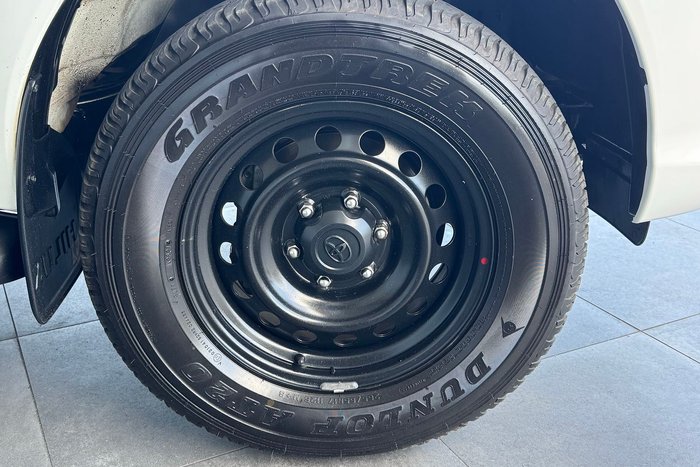 2016 Toyota Hilux SR