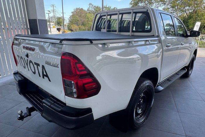 2016 Toyota Hilux SR