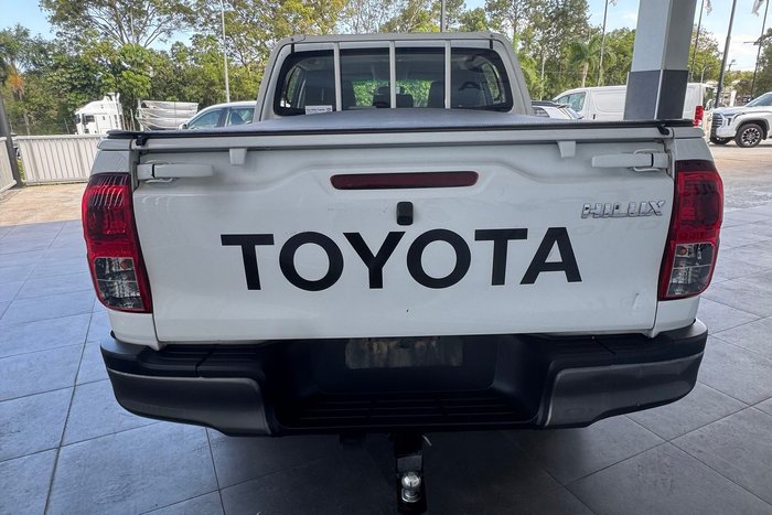 2016 Toyota Hilux SR