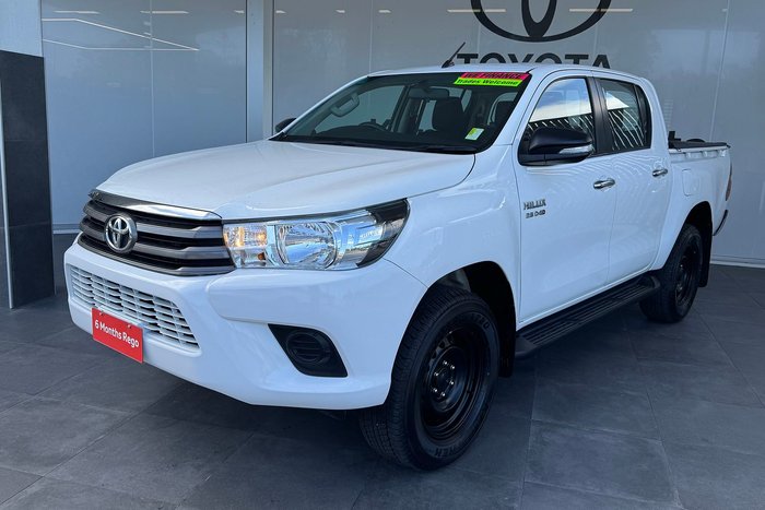 2016 Toyota Hilux SR