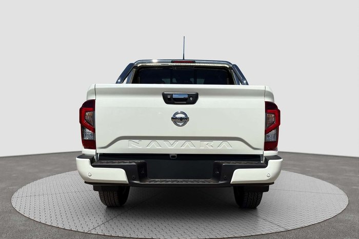 2024 Nissan Navara ST