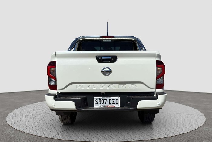 2023 Nissan Navara ST