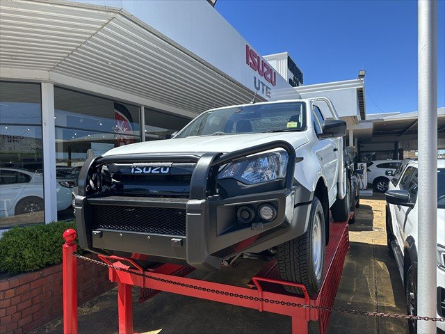 2025 ISUZU D-MAX