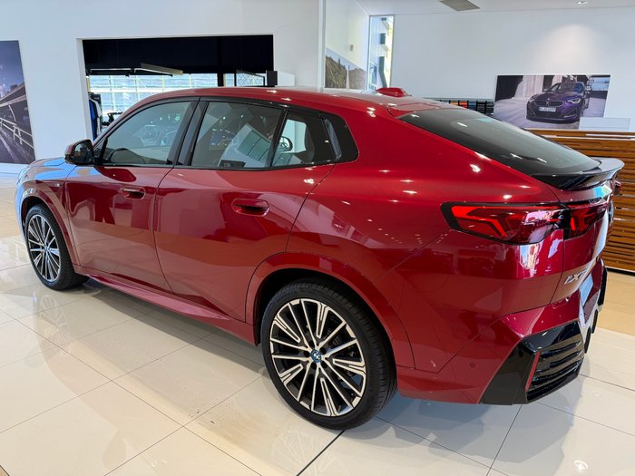 2024 BMW iX2 eDrive20 M Sport