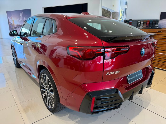 2024 BMW iX2 eDrive20 M Sport