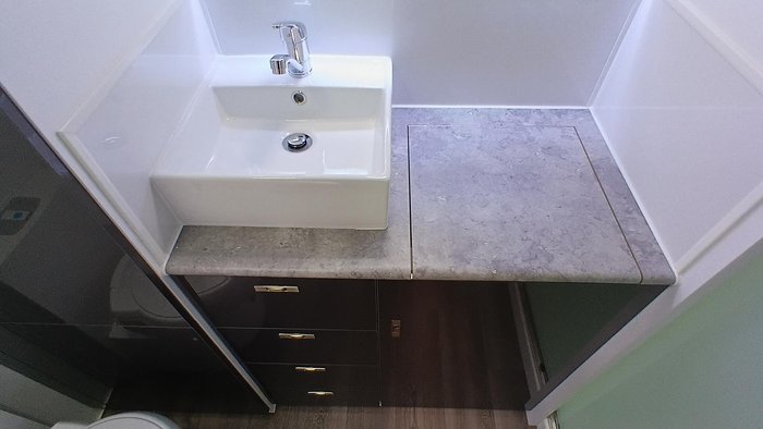 2025 Red Centre Oasis 20 Type B