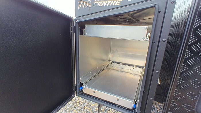 2025 Red Centre Oasis 20 Type B