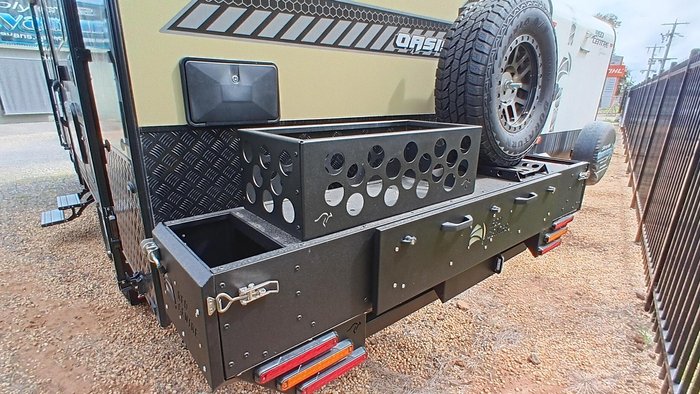 2025 Red Centre Oasis 20 Type B