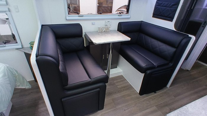 2024 Red Centre Oasis 20 Type B (was $168,990, now $129,990)