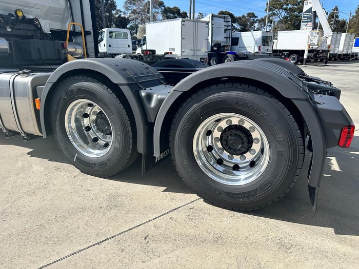 2024 Iveco S-Way AS700