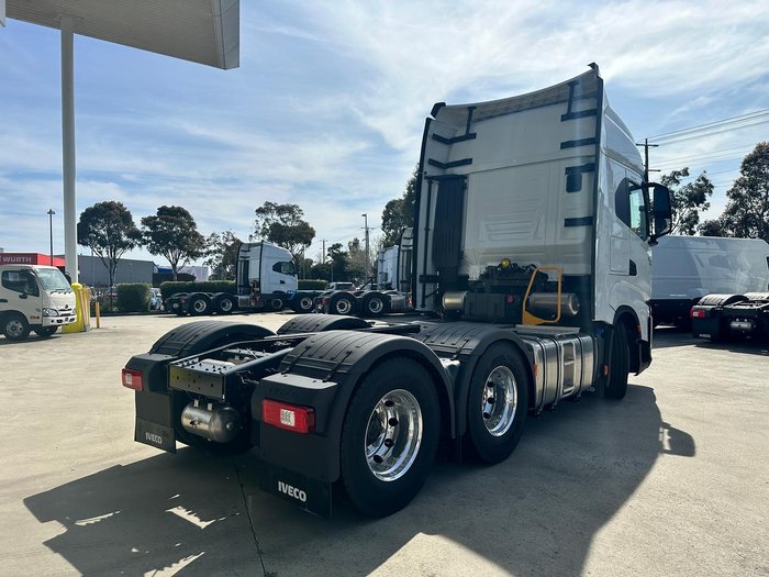 2024 Iveco S-Way AS700