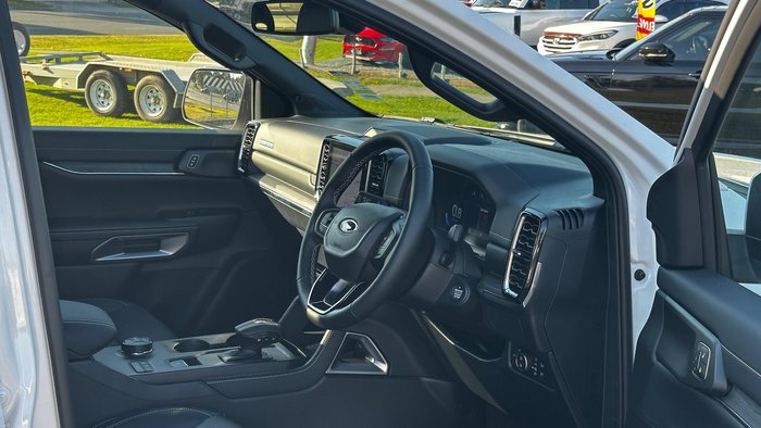 2025 Ford Everest Platinum