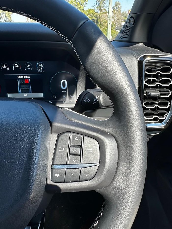 2025 Ford Everest Platinum