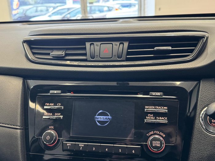 2017 Nissan X-TRAIL ST