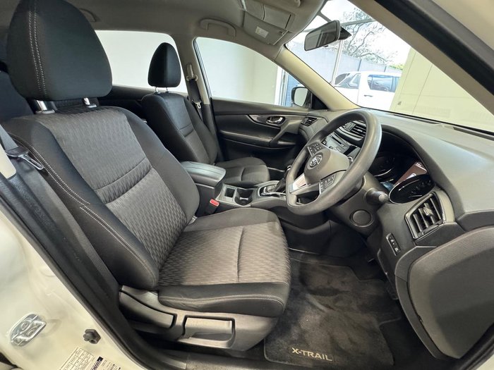 2017 Nissan X-TRAIL ST