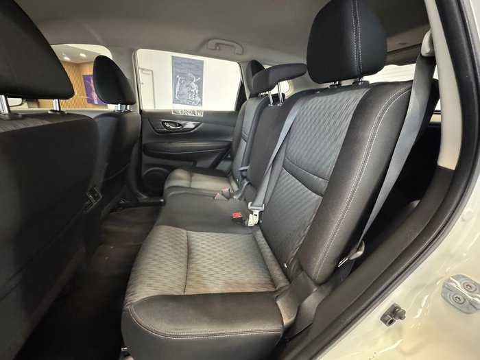 2017 Nissan X-TRAIL ST