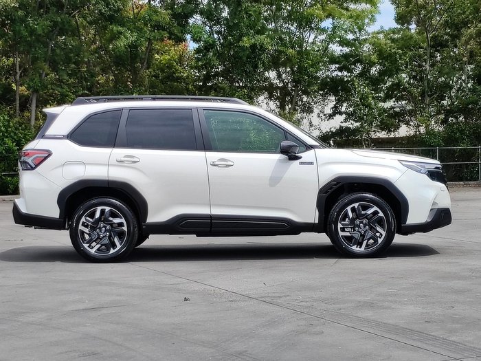 2025 Subaru Forester Hybrid S6 MY26 AWD Crystal White
