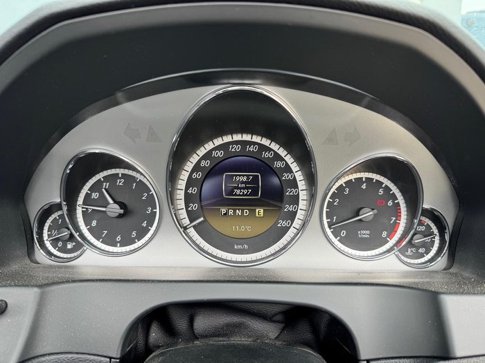 2011 Mercedes-Benz E-Class E500 Avantgarde A207 Palladium silver