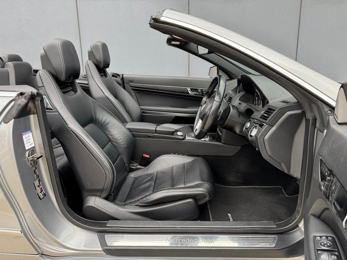 2011 Mercedes-Benz E-Class E500 Avantgarde A207 Palladium silver