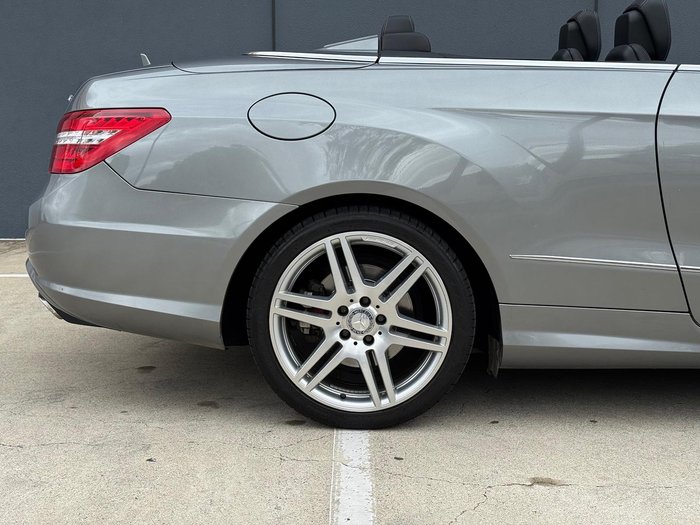 2011 Mercedes-Benz E-Class E500 Avantgarde A207 Palladium silver