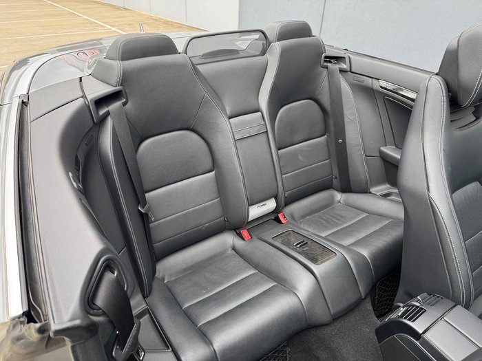 2011 Mercedes-Benz E-Class E500 Avantgarde A207 Palladium silver