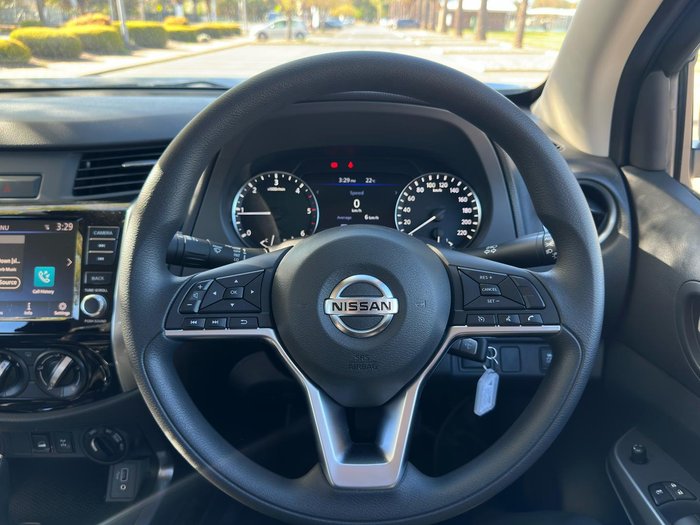 2024 Nissan Navara SL