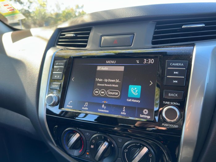 2024 Nissan Navara SL