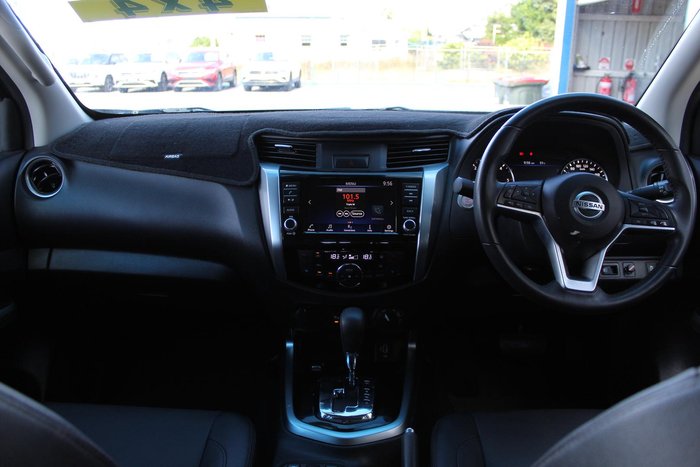 2023 Nissan Navara ST-X