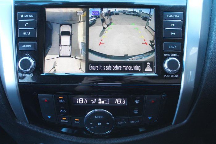 2023 Nissan Navara ST-X