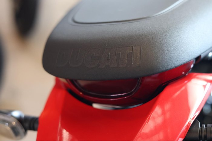 2025 Ducati Scrambler ICON Scrambler Red