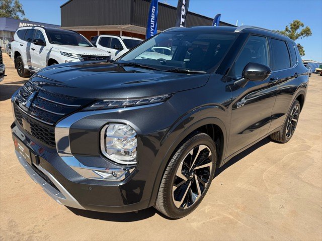2025 MITSUBISHI Outlander