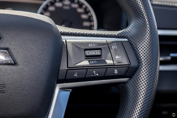 2025 Mitsubishi Outlander ES ZM MY24 White Diamond