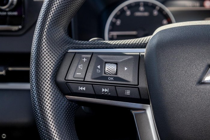 2025 Mitsubishi Outlander ES ZM MY24 White Diamond