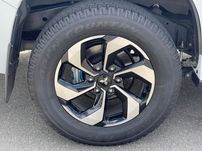 2024 Mitsubishi Pajero Sport Exceed