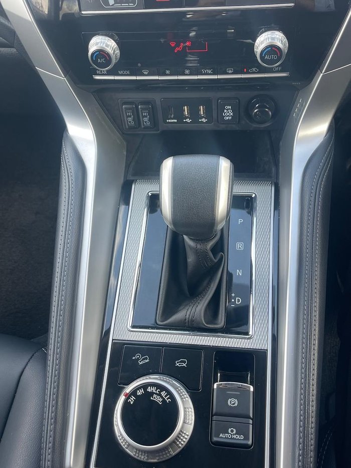 2024 Mitsubishi Pajero Sport Exceed