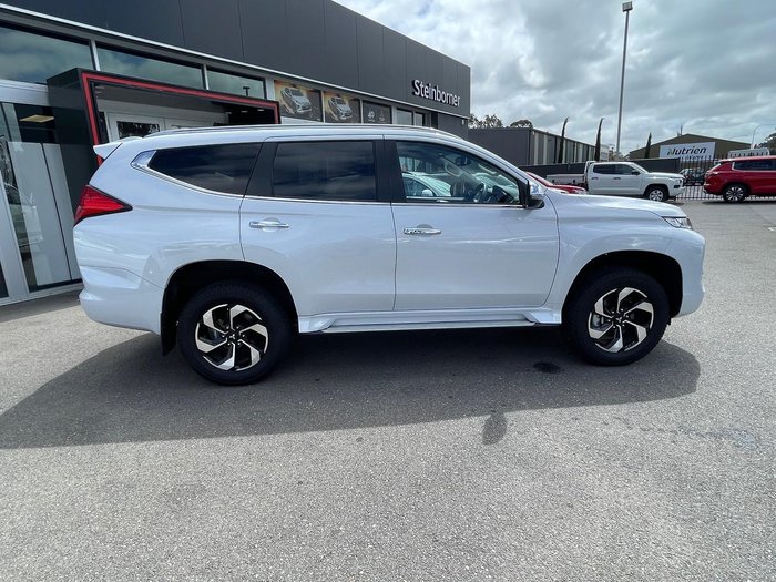 2024 Mitsubishi Pajero Sport Exceed