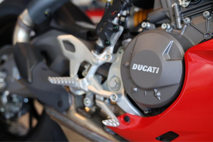 2025 Ducati Panigale V2 S Panigale Red