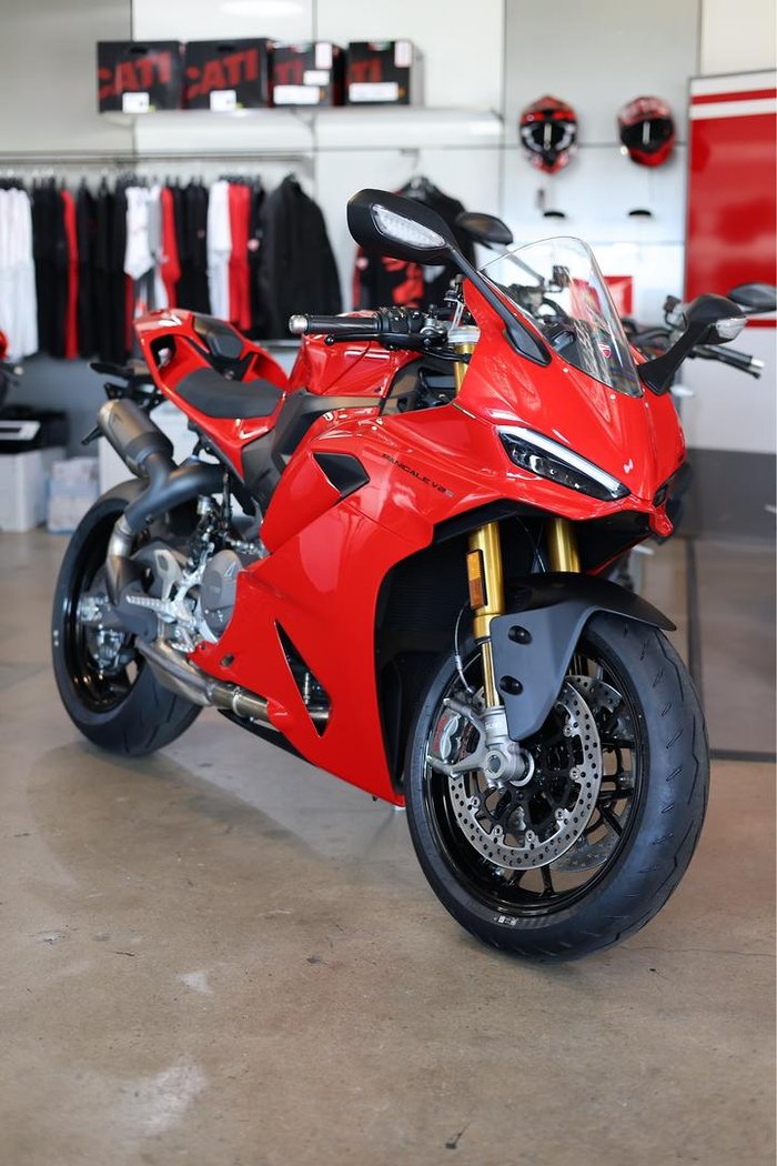 2025 Ducati Panigale V2 S Panigale Red