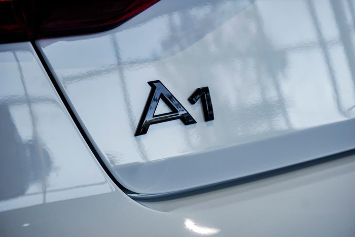 2025 Audi A1 35 TFSI S line edition
