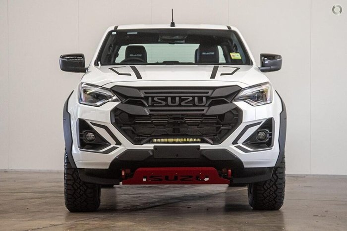 2024 Isuzu D-MAX BLADE