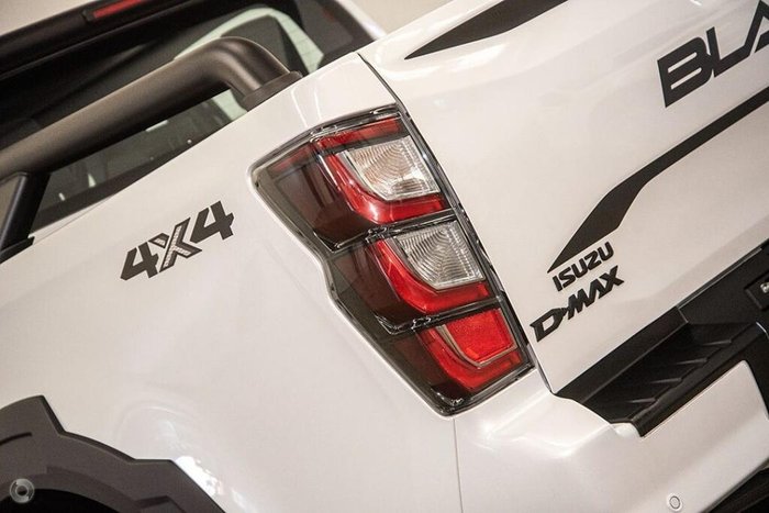 2024 Isuzu D-MAX BLADE