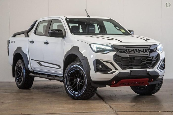 2024 Isuzu D-MAX BLADE